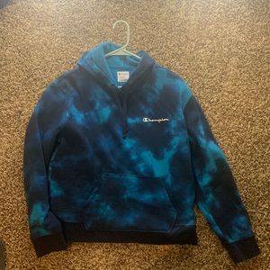 Blue tie dye champion hoodie!
